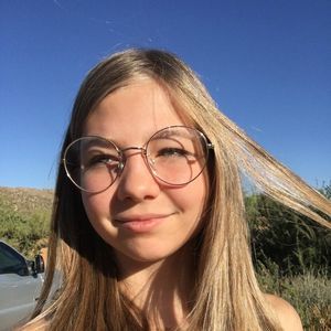 Meet your Posher, Eliza